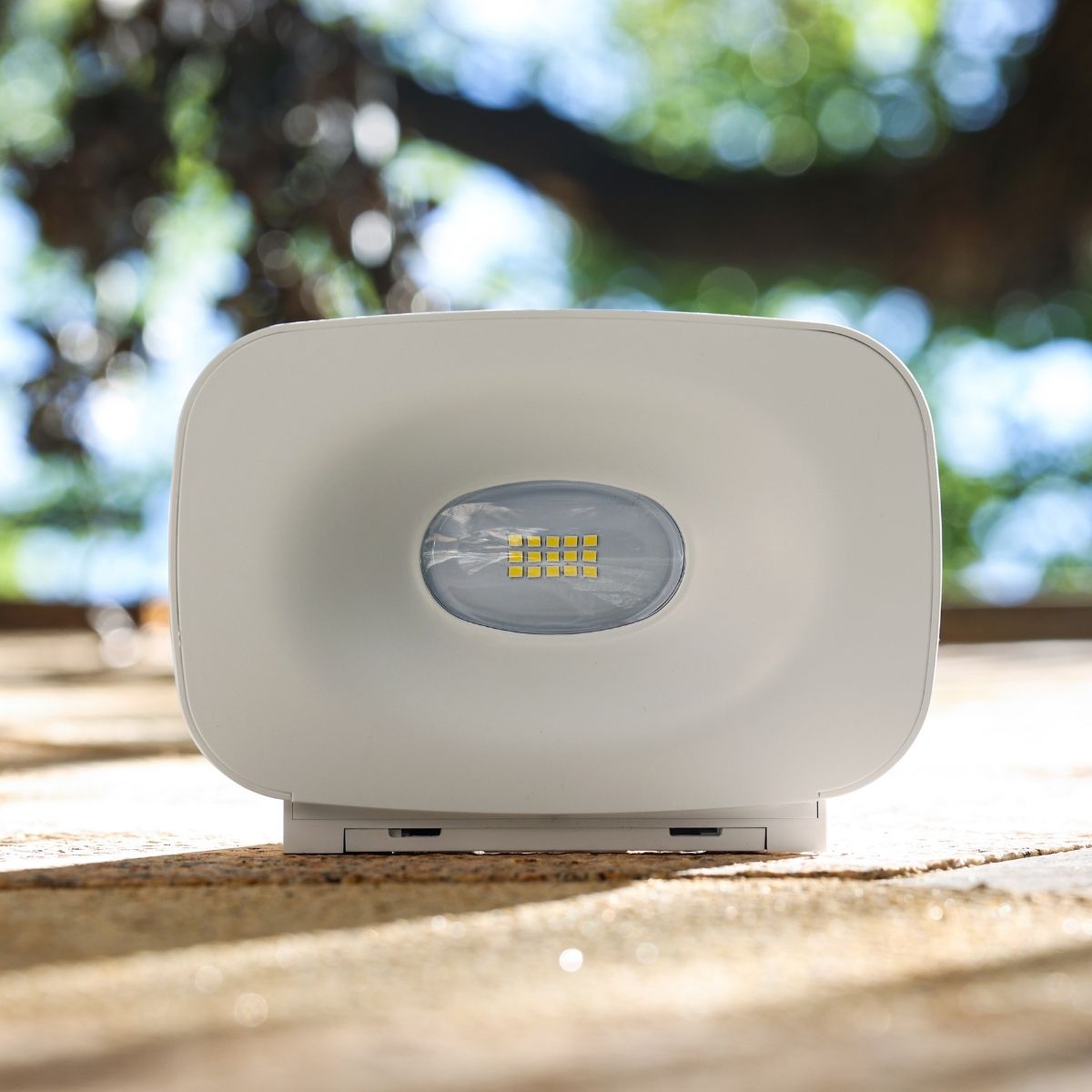 Solar LED Mini Up/Down Wall Light - White Finish - 4000K - LumeGen