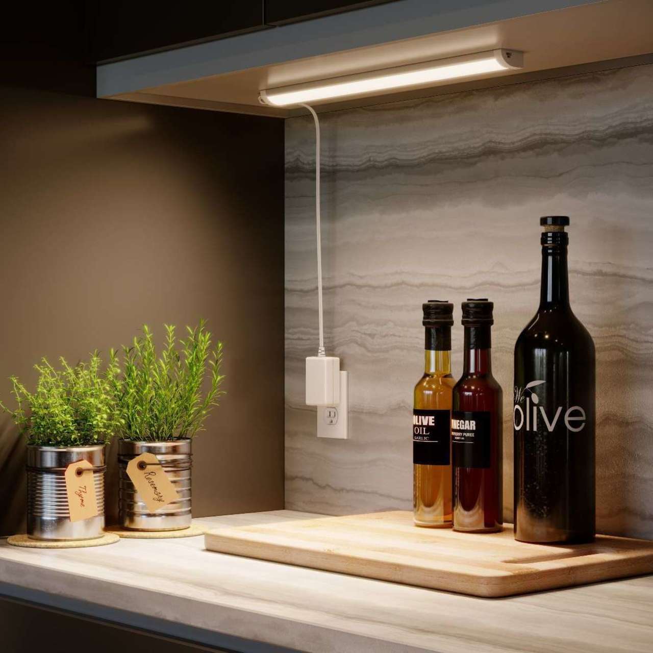 18in. LED Touch Control Under Cabinet Light - 13.8W - Good Earth