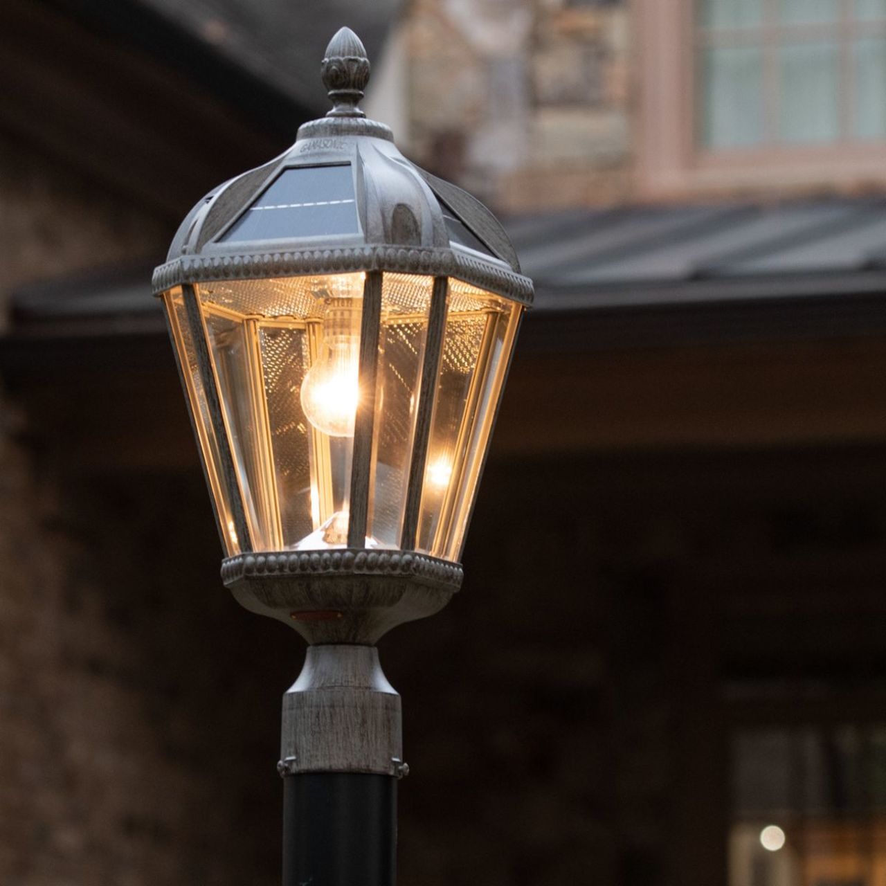 solar post light