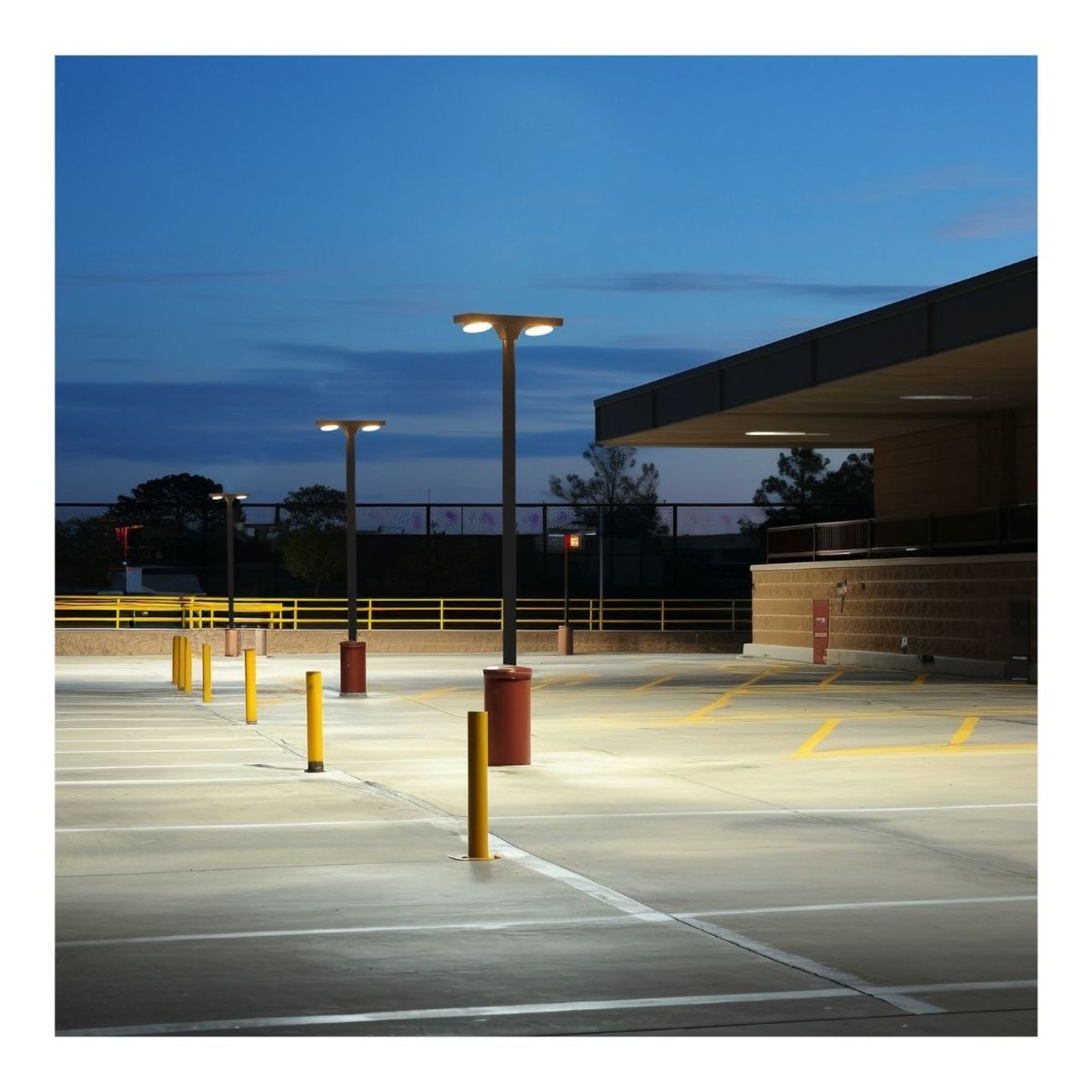 Solar LED Dual Head Post Top Area Light - Dual Color Temperature - LumeGen