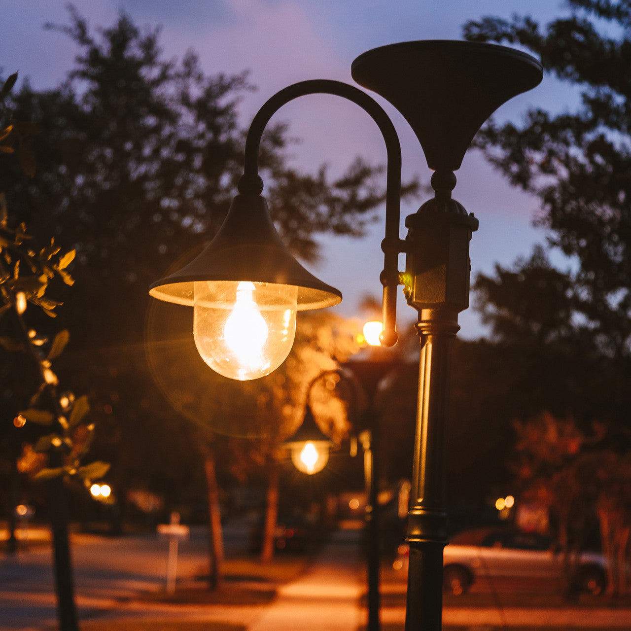 Solar LED Everest Post Light - Black - Gama Sonic